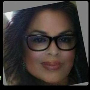 Meet your Posher, Nora